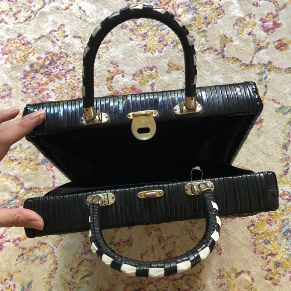 Vintage Plastic Straw Crochet Tote Handbag - Picture 2 of 6